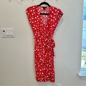 Size 0 Maggy London wrap dress, red with white flora print